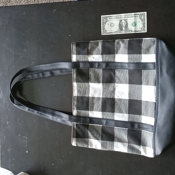 Black and white checkered tote - Picture 3 of 3